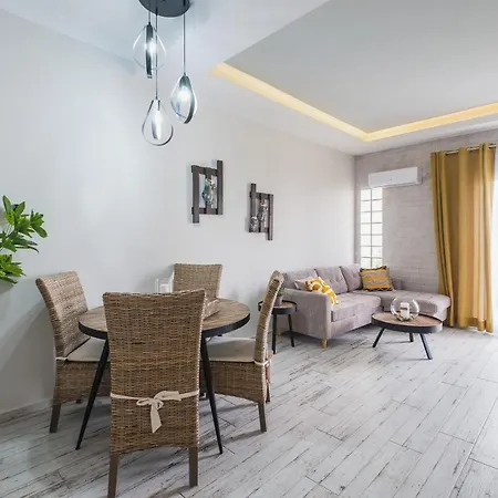 Daire D&g Lux Flat View Next To Old Town & Market