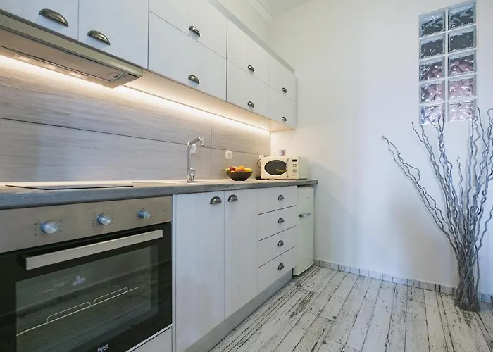 Daire D&g Lux Flat View Next To Old Town & Market *