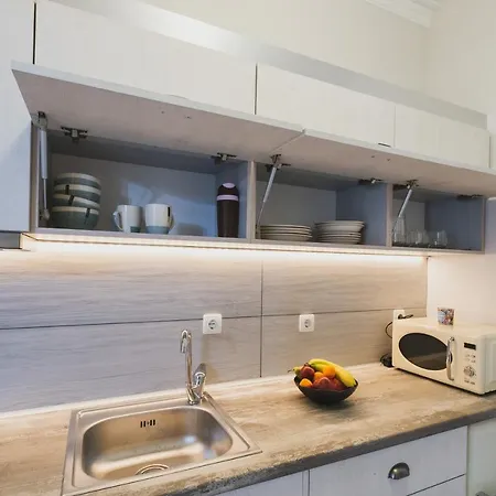 D&g Lux Flat View Next To Old Town & Market La Canea